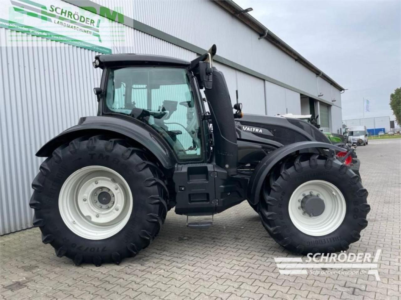 Valtra t 214 d smarttouch + rtk - Tractor agricol: Foto 2 Valtra t 214 d smarttouch + rtk - Tractor agricol: Foto 2