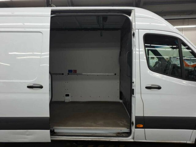 Dubă MERCEDES-BENZ Sprinter 315 CDI Kasten,3924mm,Automatik,LED...: Foto 16