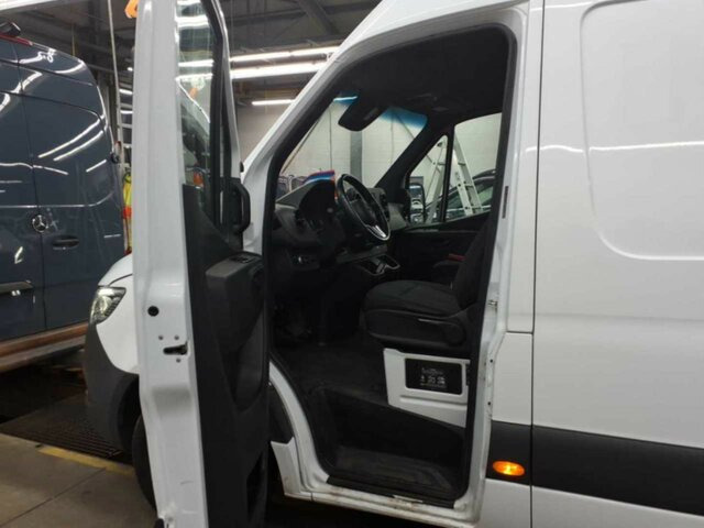 Dubă MERCEDES-BENZ Sprinter 315 CDI Kasten,3924mm,Automatik,LED...: Foto 18