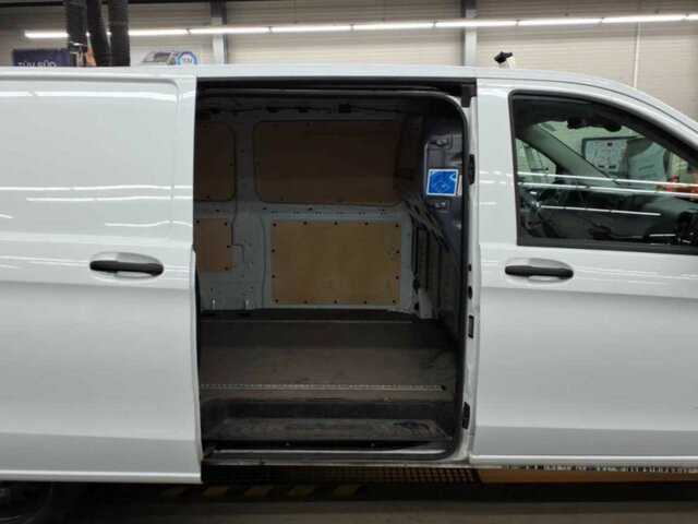 Autoutilitară compactă MERCEDES-BENZ Vito116CDI KA Extralang,Automatik,Klima,Kamera...: Foto 18 Autoutilitară compactă MERCEDES-BENZ Vito116CDI KA Extralang,Automatik,Klima,Kamera...: Foto 18