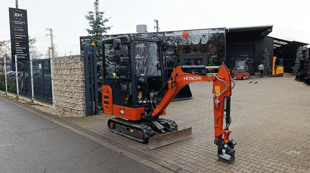 Hitachi ZX 19-6CR nur 683 Bh, Powertilt mit SW MS01 - Mini excavator: Foto 2 Hitachi ZX 19-6CR nur 683 Bh, Powertilt mit SW MS01 - Mini excavator: Foto 2