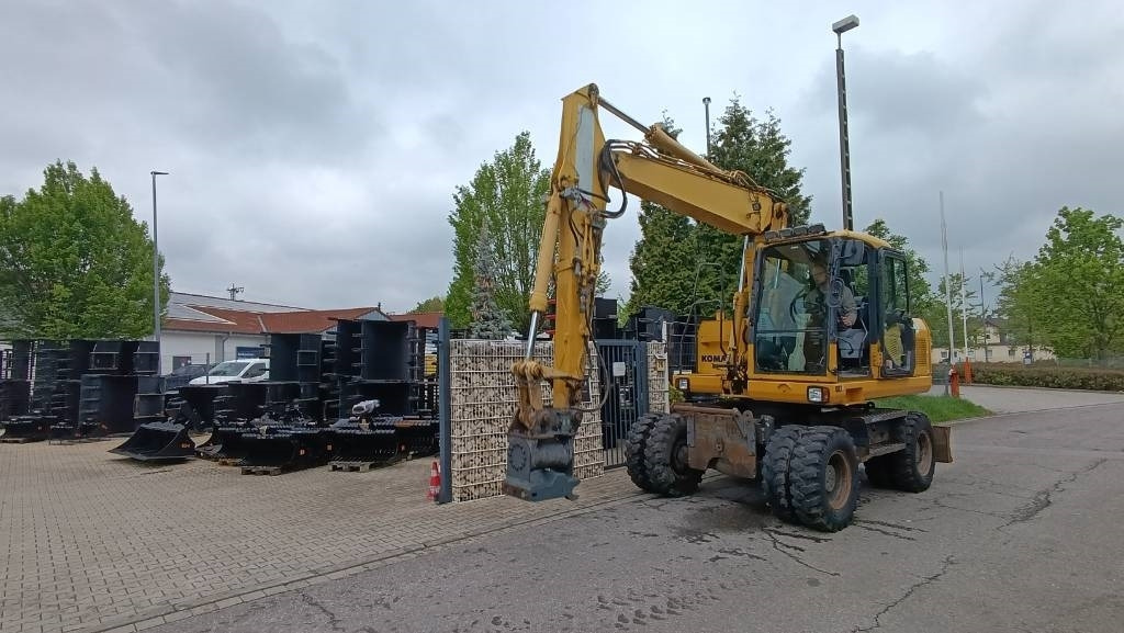 Komatsu PW 140 Mobilbagger Powertilt Schnellwechsler MS 10 - Excavator pe roţi: Foto 4 Komatsu PW 140 Mobilbagger Powertilt Schnellwechsler MS 10 - Excavator pe roţi: Foto 4