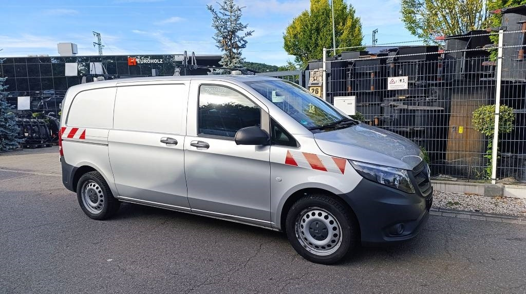 Mercedes-Benz Vito 114 CDI Allrad-Werkstattschränke-Standheizung - Autoutilitară box: Foto 3 Mercedes-Benz Vito 114 CDI Allrad-Werkstattschränke-Standheizung - Autoutilitară box: Foto 3