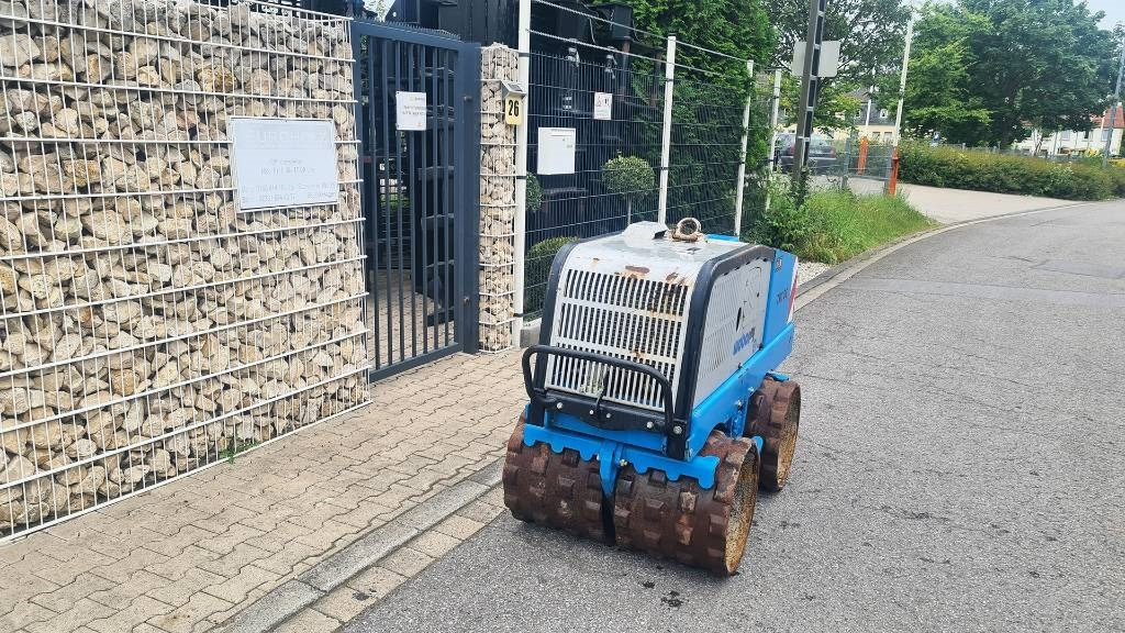 Weber TRC 86, Grabenwalze mit Fernbedienung, nur 101 Bh - Placă compactoare: Foto 4 Weber TRC 86, Grabenwalze mit Fernbedienung, nur 101 Bh - Placă compactoare: Foto 4