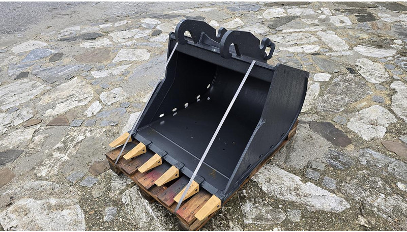 Big 90cm Tieflöffel mit CW10 Verachtert Aufnahme - Cupă: Foto 3 Big 90cm Tieflöffel mit CW10 Verachtert Aufnahme - Cupă: Foto 3