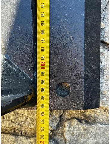 Big Volumenschaufel 200 cm mit Merlo ZM2 Aufnahme - Cupă: Foto 3 Big Volumenschaufel 200 cm mit Merlo ZM2 Aufnahme - Cupă: Foto 3