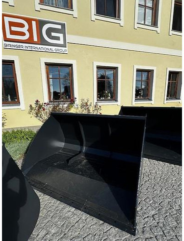 Big Volumenschaufel 200 cm mit Merlo ZM2 Aufnahme - Cupă: Foto 1 Big Volumenschaufel 200 cm mit Merlo ZM2 Aufnahme - Cupă: Foto 1