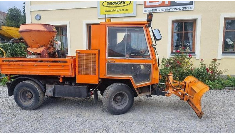 Boki HY1350 Kommunalfahrzeug mit Schneepflug und Sand / Salzstreuer - Motocultor: Foto 1 Boki HY1350 Kommunalfahrzeug mit Schneepflug und Sand / Salzstreuer - Motocultor: Foto 1