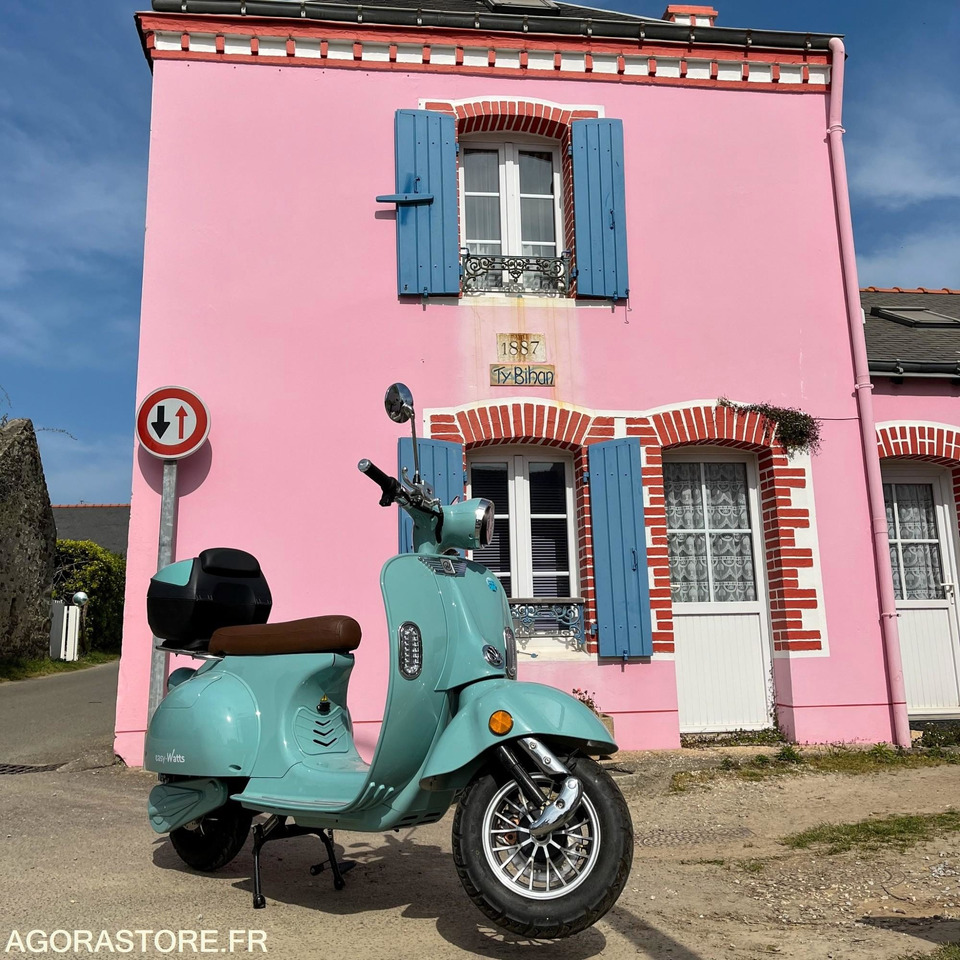 1 Scooter e-retro 50cc - Easy Watts - Motocicletă: Foto 1 1 Scooter e-retro 50cc - Easy Watts - Motocicletă: Foto 1