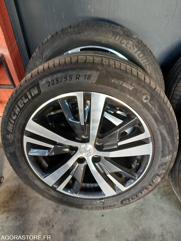 4 ROUES COMPLETES 3008 PNEUS ETE - Unealtă/ Echipament: Foto 1 4 ROUES COMPLETES 3008 PNEUS ETE - Unealtă/ Echipament: Foto 1