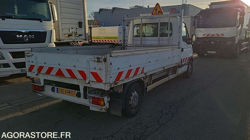 Renault Master - 2006 - 43287kms - 196ARM67 - Autoutilitară: Foto 2 Renault Master - 2006 - 43287kms - 196ARM67 - Autoutilitară: Foto 2