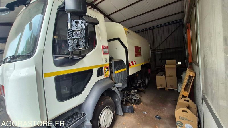 BALAYEUSE SEMAT ET CHASSIS RENAULT 2018 - 64104 - Măturătoare stradală: Foto 2 BALAYEUSE SEMAT ET CHASSIS RENAULT 2018 - 64104 - Măturătoare stradală: Foto 2