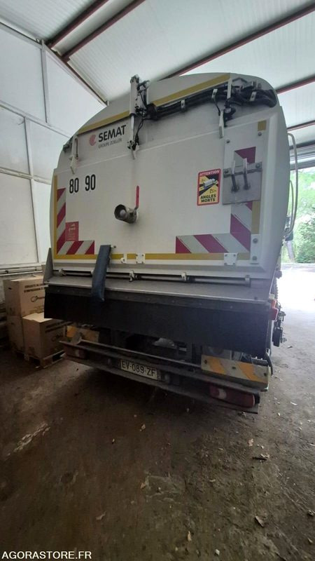BALAYEUSE SEMAT ET CHASSIS RENAULT 2018 - 64104 - Măturătoare stradală: Foto 3 BALAYEUSE SEMAT ET CHASSIS RENAULT 2018 - 64104 - Măturătoare stradală: Foto 3