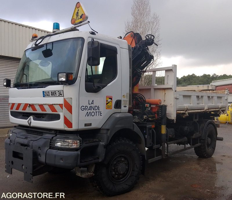 CAMION BENNE GRUE RENAULT 4X4 - Camion basculantă: Foto 1 CAMION BENNE GRUE RENAULT 4X4 - Camion basculantă: Foto 1