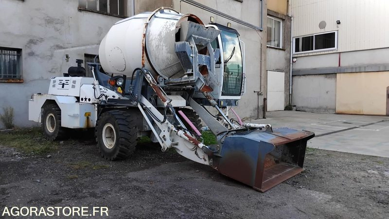 CAMION MÉLANGEUR À BÉTON AUTOMATIQUE - Autobetonieră: Foto 3 CAMION MÉLANGEUR À BÉTON AUTOMATIQUE - Autobetonieră: Foto 3