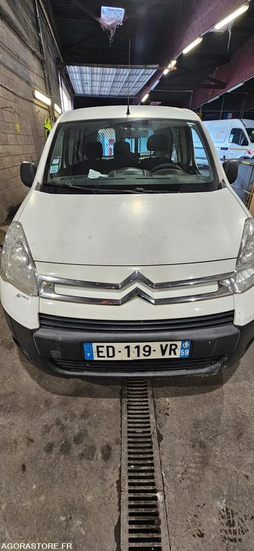 CITROEN BERLINGO ED119VR în leasing CITROEN BERLINGO ED119VR: Foto 10 CITROEN BERLINGO ED119VR în leasing CITROEN BERLINGO ED119VR: Foto 10