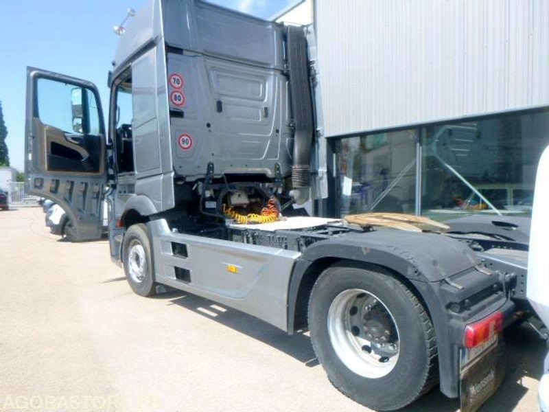 MERCEDES ACTROS 1845 GRANDE CABINE - 2012 - IMMATRICULATION SLOVENE - TB ETAT - Cap tractor: Foto 5 MERCEDES ACTROS 1845 GRANDE CABINE - 2012 - IMMATRICULATION SLOVENE - TB ETAT - Cap tractor: Foto 5