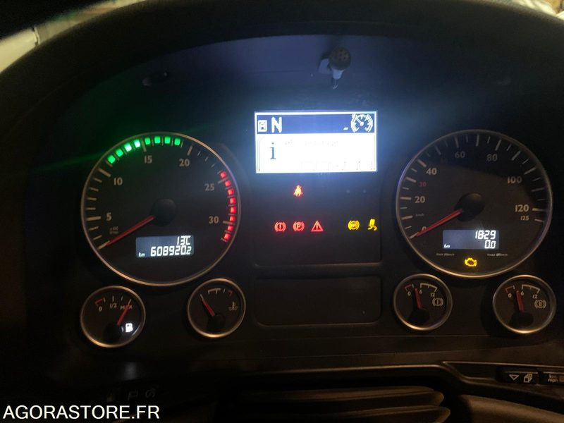 TGX 18.480 4X2 BLS HYDRAULIQUE - 2013 - 608000 Kms - Cap tractor: Foto 5 TGX 18.480 4X2 BLS HYDRAULIQUE - 2013 - 608000 Kms - Cap tractor: Foto 5