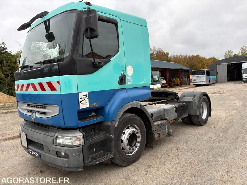 TRACTEUR RENAULT 420 DCI - Cap tractor: Foto 4 TRACTEUR RENAULT 420 DCI - Cap tractor: Foto 4