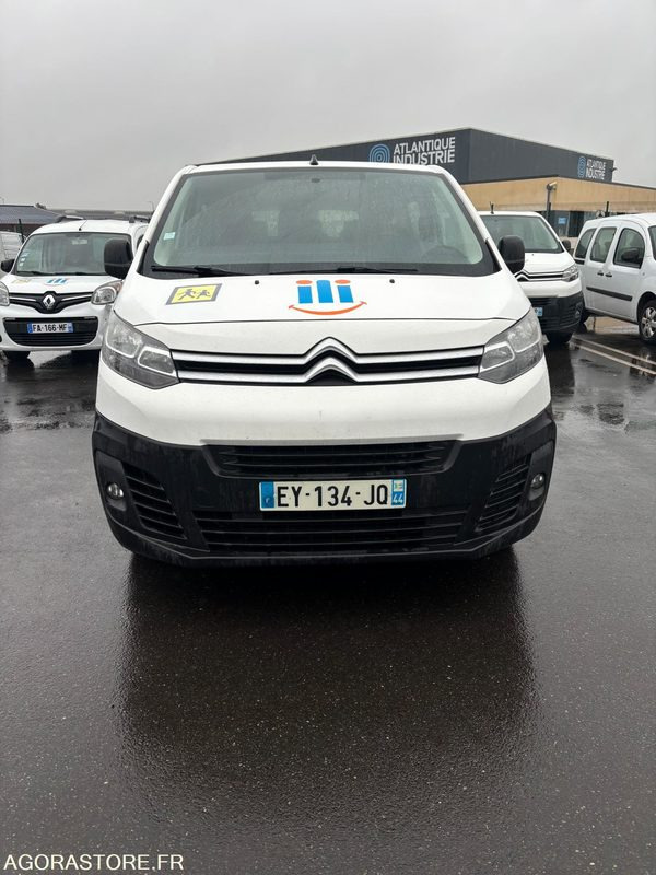 EY-134-JQ - Roulant - CITROEN JUMPY SPACE TOURER - VP - 205 076 Kms - Microbuz, Transport persoane: Foto 4 EY-134-JQ - Roulant - CITROEN JUMPY SPACE TOURER - VP - 205 076 Kms - Microbuz, Transport persoane: Foto 4