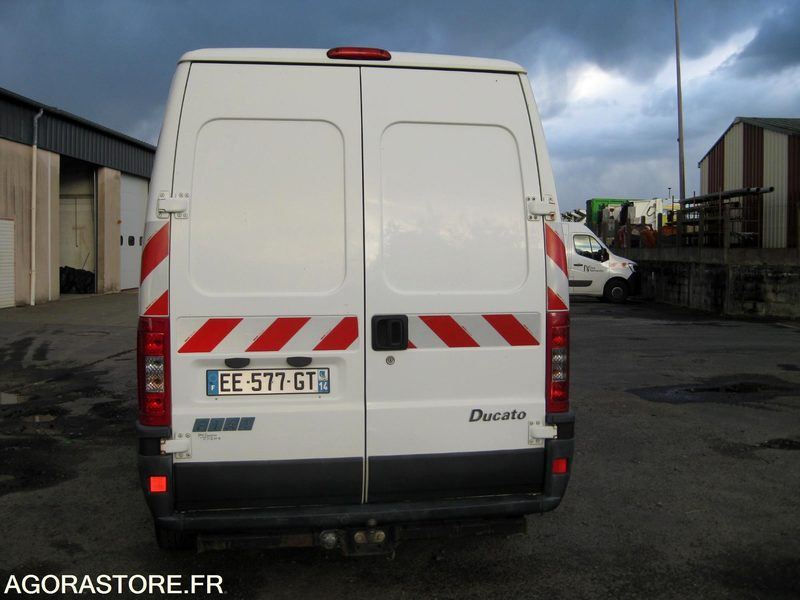 Fiat Ducato - Dubă: Foto 4 Fiat Ducato - Dubă: Foto 4