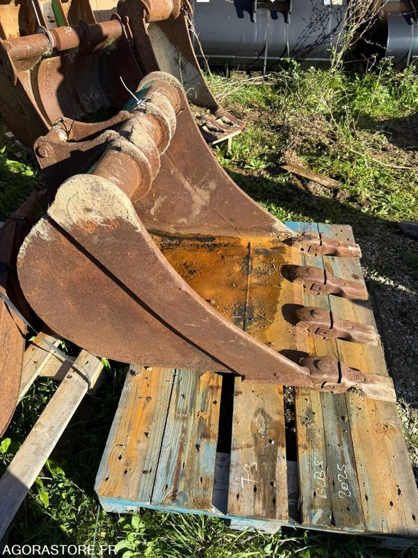 Godet 700mm Morin 3 - Cupă pentru Utilaje constructii: Foto 2 Godet 700mm Morin 3 - Cupă pentru Utilaje constructii: Foto 2