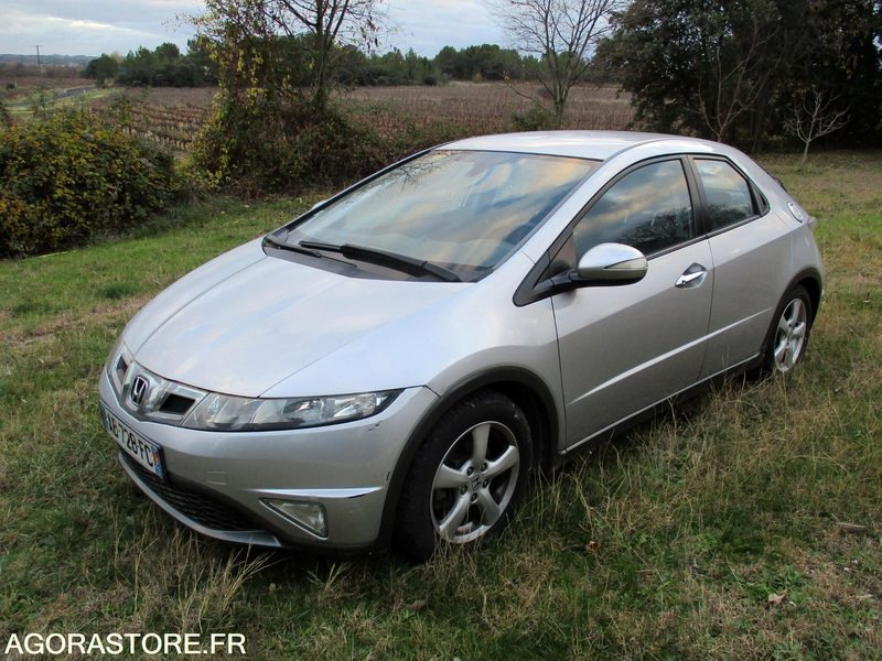 Honda Civic VIII 1.4i VTEC 100Cv Virtuose - Automobil: Foto 1 Honda Civic VIII 1.4i VTEC 100Cv Virtuose - Automobil: Foto 1