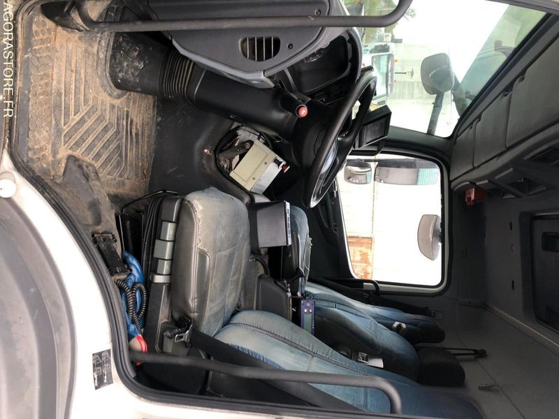 MERCEDES AXOR 26T-21m3 - 287235 kms - 2014 - Autogunoiere: Foto 5 MERCEDES AXOR 26T-21m3 - 287235 kms - 2014 - Autogunoiere: Foto 5