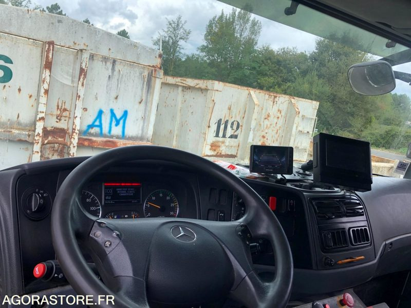 MERCEDES AXOR 26T-21m3 - 287235 kms - 2014 - Autogunoiere: Foto 4 MERCEDES AXOR 26T-21m3 - 287235 kms - 2014 - Autogunoiere: Foto 4
