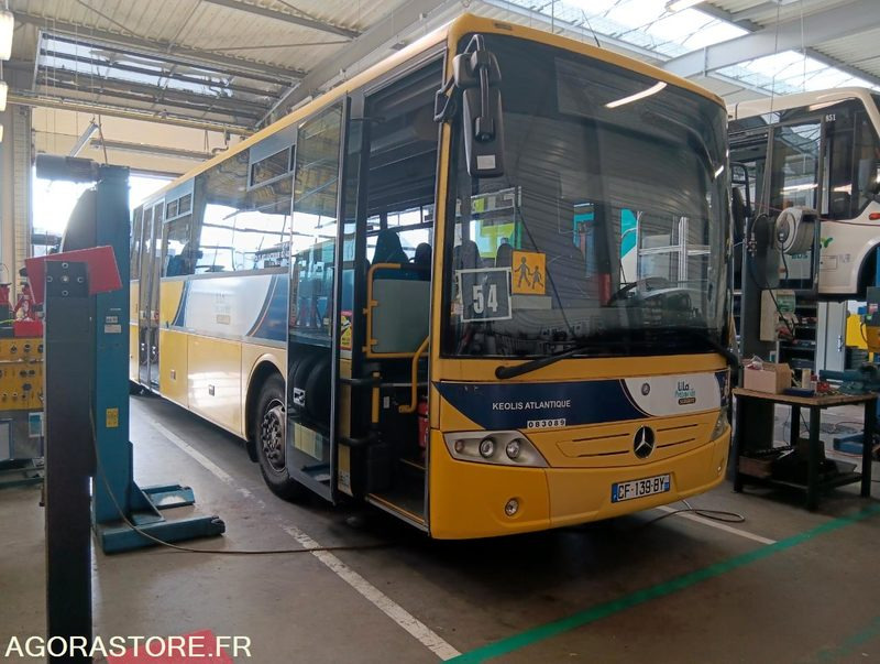 MERCEDES INTOURO N°083089 - Autobuz școlar: Foto 1 MERCEDES INTOURO N°083089 - Autobuz școlar: Foto 1