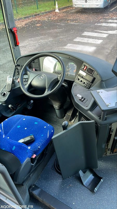 MERCEDES INTOURO N°083254 - Autobuz școlar: Foto 5 MERCEDES INTOURO N°083254 - Autobuz școlar: Foto 5