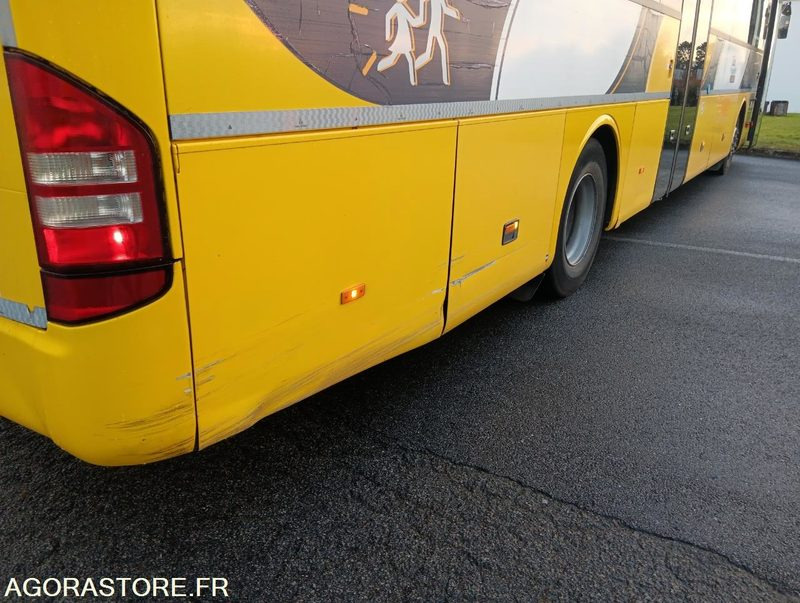 MERCEDES INTOURO N°093382 - Autobuz școlar: Foto 5 MERCEDES INTOURO N°093382 - Autobuz școlar: Foto 5
