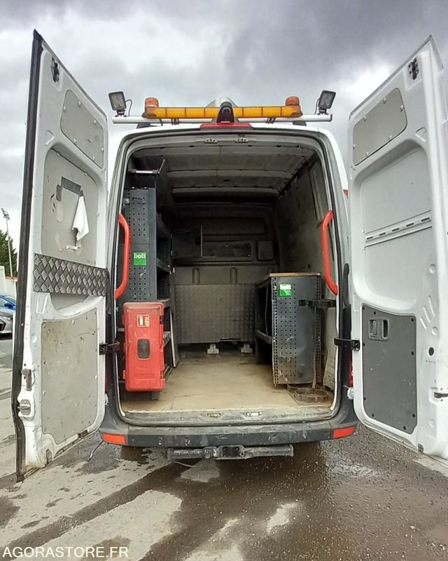 MERCEDES SPRINTER diesel - Année 2018 - 349.100km - Dubă: Foto 5 MERCEDES SPRINTER diesel - Année 2018 - 349.100km - Dubă: Foto 5
