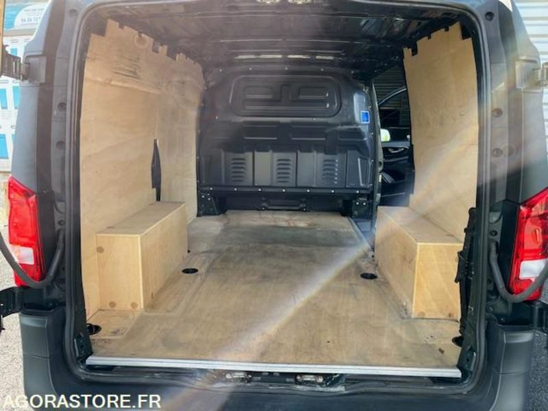 MERCEDES VITO FOURGON 116 CDI BLUETEC PROPULSION LONG 3 PLACES BV6 - Dubă: Foto 5 MERCEDES VITO FOURGON 116 CDI BLUETEC PROPULSION LONG 3 PLACES BV6 - Dubă: Foto 5