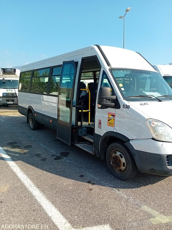 MINICARS IVECO DAILY N°12446 MEC 2011 131000KM BZ-530-NV - Microbuz, Transport persoane: Foto 4 MINICARS IVECO DAILY N°12446 MEC 2011 131000KM BZ-530-NV - Microbuz, Transport persoane: Foto 4