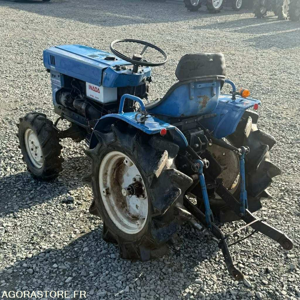 Micro tracteur iseki TX1500 4X4 - Tractor agricol: Foto 3 Micro tracteur iseki TX1500 4X4 - Tractor agricol: Foto 3