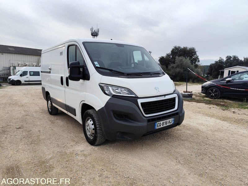 PEUGEOT BOXER L1H1 2.0 BlueHDi 110CH - 2017 - 239000KMS - Autoutilitară compactă: Foto 1 PEUGEOT BOXER L1H1 2.0 BlueHDi 110CH - 2017 - 239000KMS - Autoutilitară compactă: Foto 1