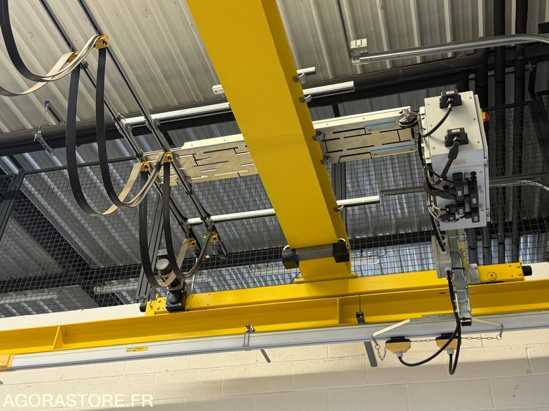 PONT ROULANT (Capacité 1600kgs) - Unealtă/ Echipament: Foto 4 PONT ROULANT (Capacité 1600kgs) - Unealtă/ Echipament: Foto 4