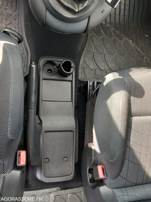 Autoutilitară compactă Peugeot Partner BL028QY: Foto 12 Autoutilitară compactă Peugeot Partner BL028QY: Foto 12