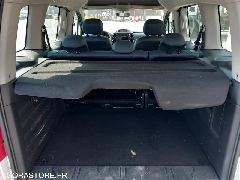 Autoutilitară compactă Peugeot Partner BL028QY: Foto 6 Autoutilitară compactă Peugeot Partner BL028QY: Foto 6
