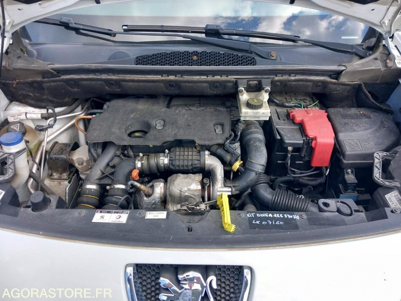 Autoutilitară compactă Peugeot Partner BL028QY: Foto 21 Autoutilitară compactă Peugeot Partner BL028QY: Foto 21