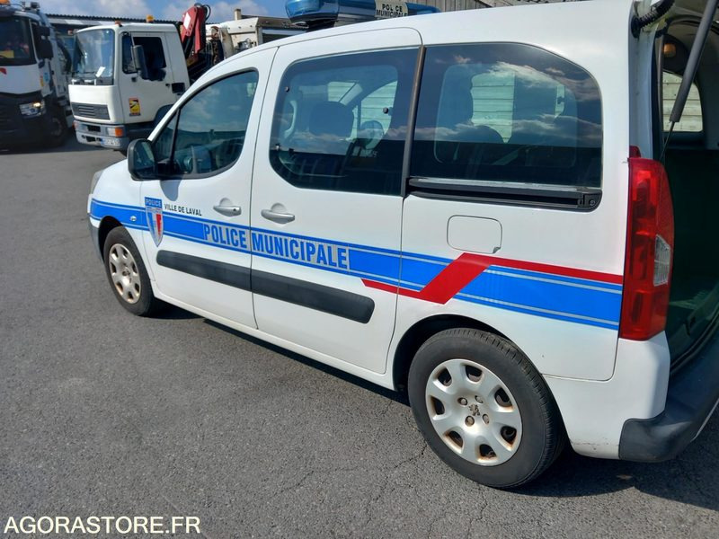 Peugeot Partner BL028QY - Autoutilitară compactă: Foto 1 Peugeot Partner BL028QY - Autoutilitară compactă: Foto 1