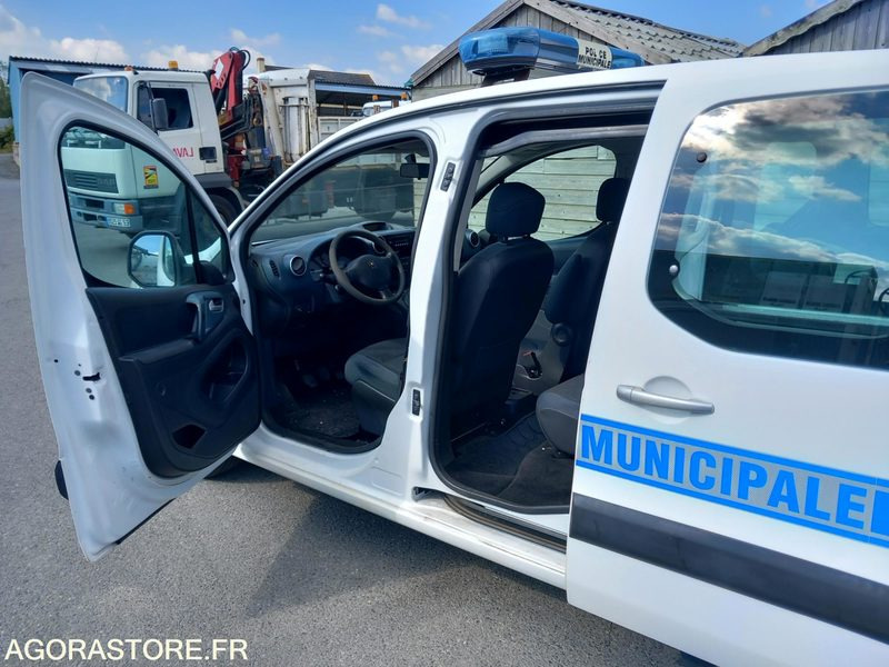 Peugeot Partner BL028QY - Autoutilitară compactă: Foto 2 Peugeot Partner BL028QY - Autoutilitară compactă: Foto 2