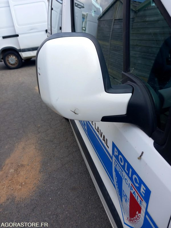 Autoutilitară compactă Peugeot Partner BL028QY: Foto 16 Autoutilitară compactă Peugeot Partner BL028QY: Foto 16