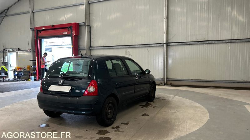 RENAULT-CLIO- 1.4-16V-EXTRÊME-ESSENCE-154073KMS - Automobil: Foto 2 RENAULT-CLIO- 1.4-16V-EXTRÊME-ESSENCE-154073KMS - Automobil: Foto 2