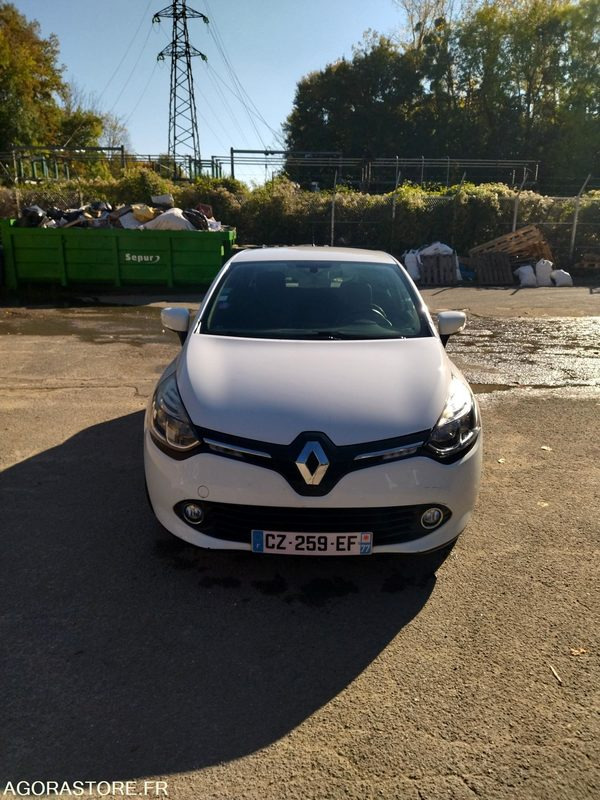 RENAULT CLIO DE 2013 AVEC 258818 KM - Automobil: Foto 1 RENAULT CLIO DE 2013 AVEC 258818 KM - Automobil: Foto 1