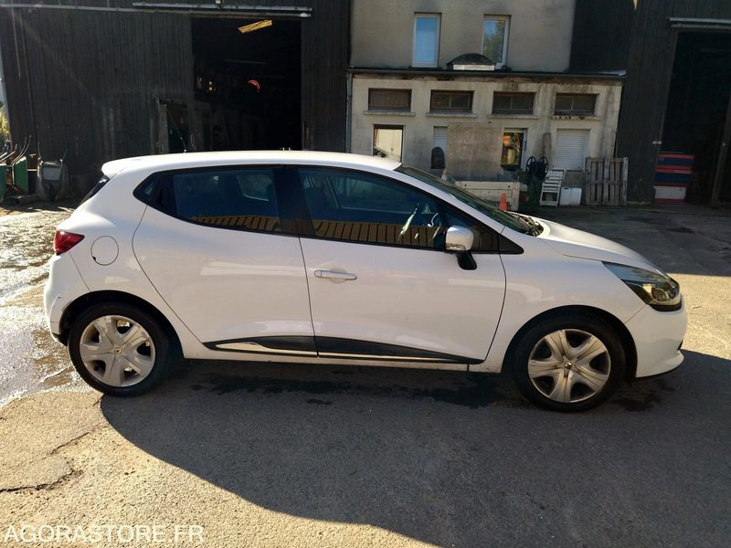 RENAULT CLIO DE 2013 AVEC 258818 KM - Automobil: Foto 2 RENAULT CLIO DE 2013 AVEC 258818 KM - Automobil: Foto 2