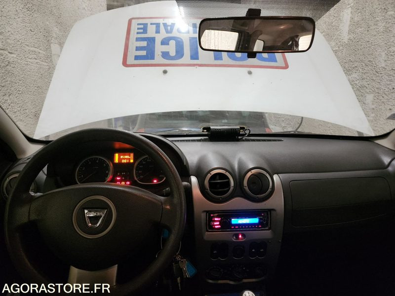 RENAULT DUSTER - SUV: Foto 2 RENAULT DUSTER - SUV: Foto 2