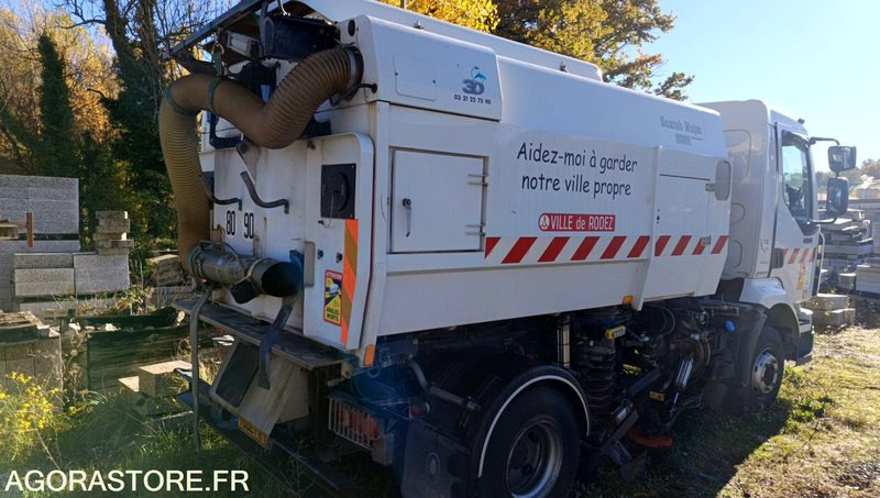 RENAULT MAJOR SCARAB - 2007 - 4730h - Măturătoare stradală: Foto 2 RENAULT MAJOR SCARAB - 2007 - 4730h - Măturătoare stradală: Foto 2