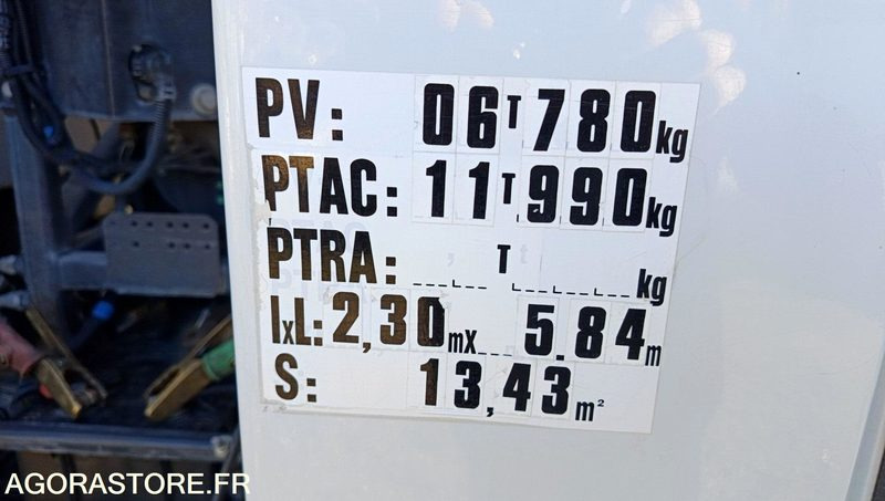 Măturătoare stradală RENAULT MAJOR SCARAB - 2007 - 4730h: Foto 15